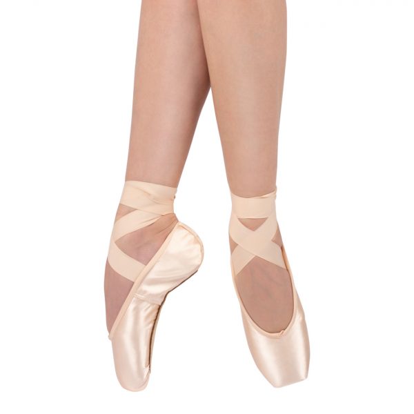 turning pointe shoes
